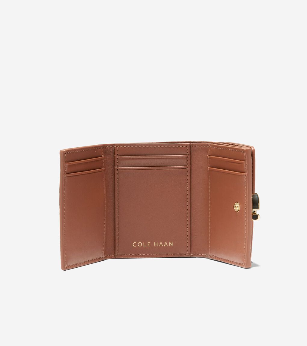 ESSENTIAL TRIFOLD WALLET 